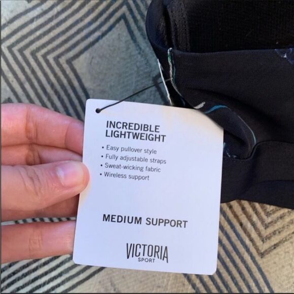 Victoria’s Secret (Sport) Sport Bra - Picture 5 of 7